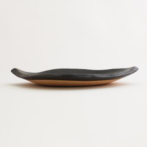 画像2: 【ta・ta・la　このは】柿の葉　黒 【ta・ta・la　KONOHA】Persimmon Leaf Plate Black