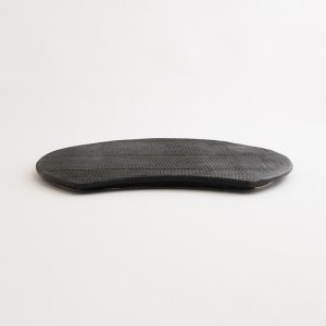 画像2: 【BON】月型陶板　カヤ目（小）　黒 【BON】Moon Shaped Ceramic Plate Kaya Pattern Small Black