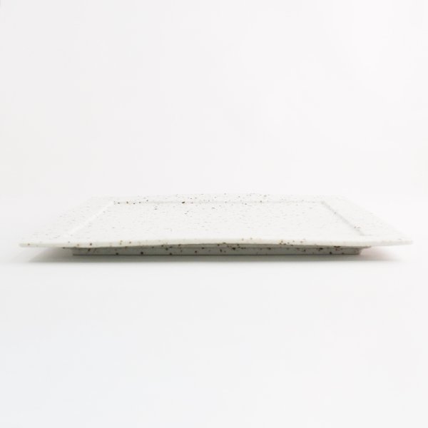 画像2: 廃盤：【白御影】石目角皿（大） (2)