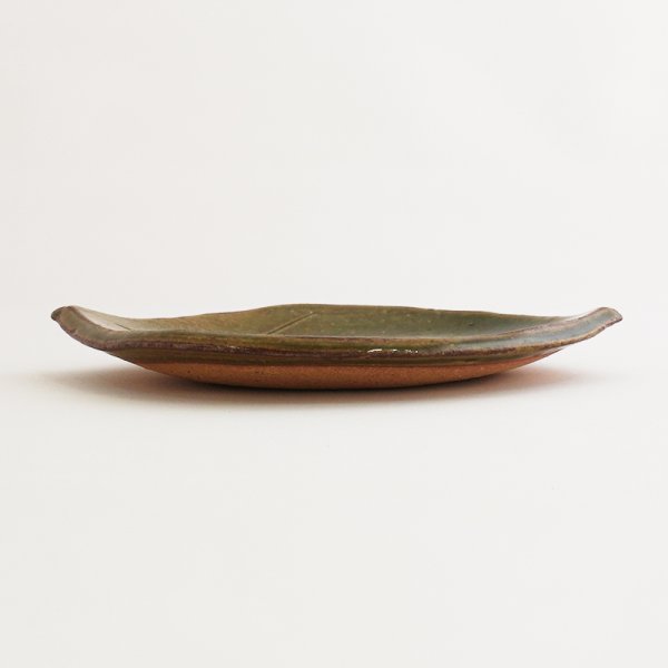 画像2: 【ta・ta・la このは】柿の葉 織部 【ta・ta・la KONOHA】Persimmon Leaf Plate Deep green (2)