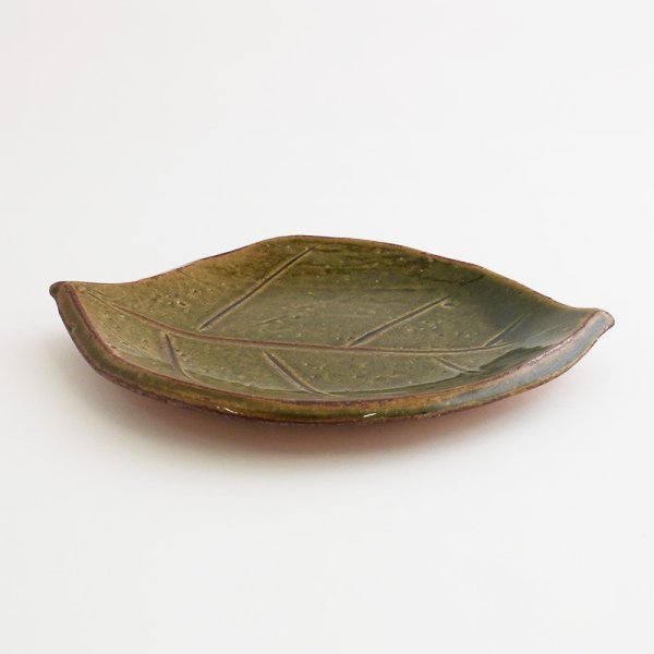 画像3: 【ta・ta・la このは】柿の葉 織部 【ta・ta・la KONOHA】Persimmon Leaf Plate Deep green (3)