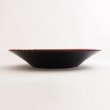 画像2: 【MUSASHI】丸皿（中）　赤 【MUSASHI】Round Plate Medium Red (2)