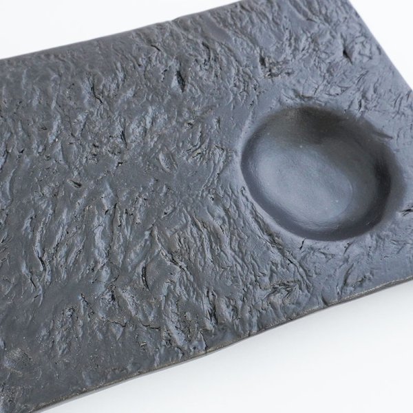 画像4: 【ta・ta・la KUBOMI】くぼみ皿 黒 (4)