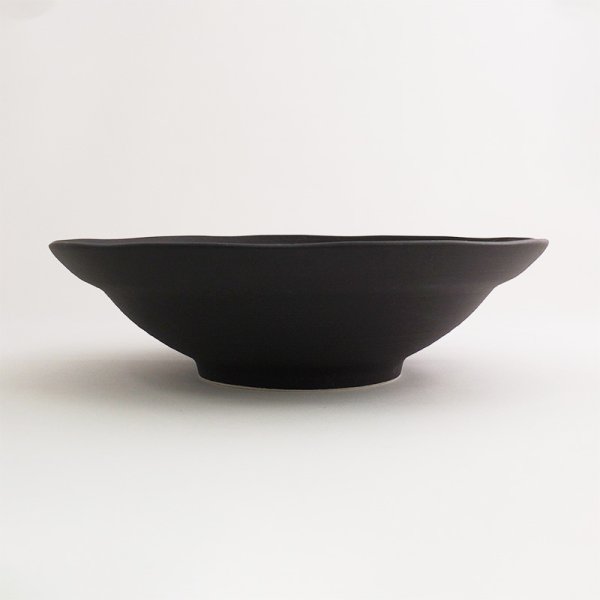 画像2: 【TENGU】8寸盛鉢 黒 【TENGU】25cm Bowl Black (2)